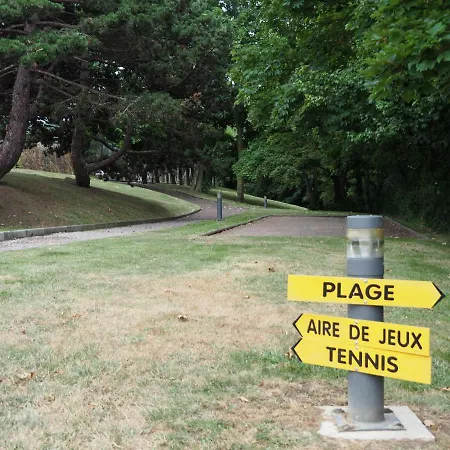 “塔马里斯”公寓 公寓 滨海图维列