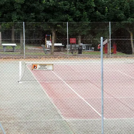 “塔马里斯”公寓 滨海图维列