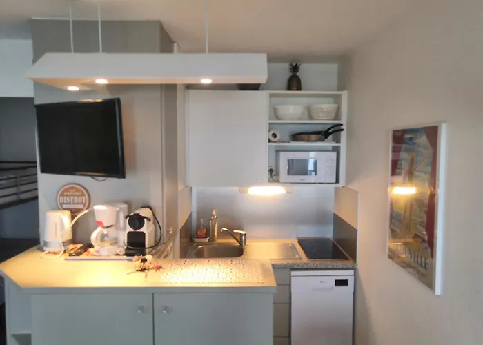 “塔马里斯”公寓 公寓