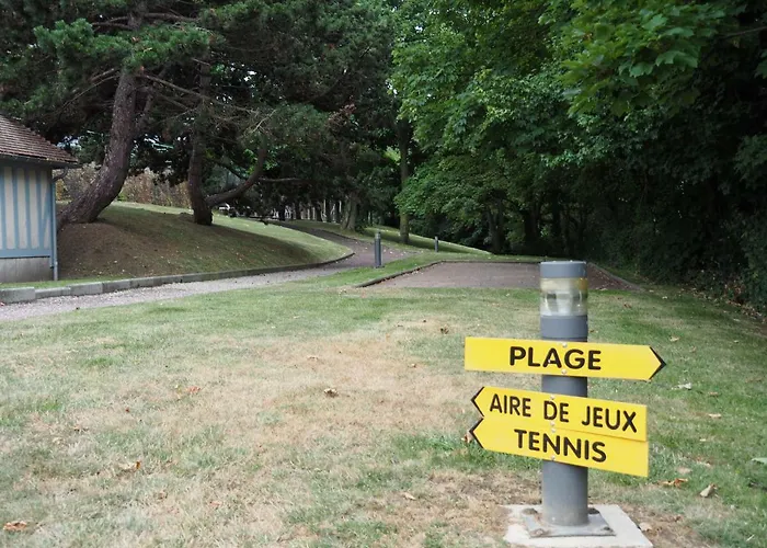 “塔马里斯”公寓 公寓 滨海图维列