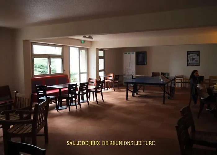 “塔马里斯”公寓 滨海图维列